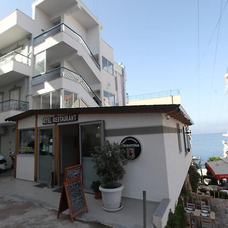 Hotel Prishtina Саранда Екстер'єр фото